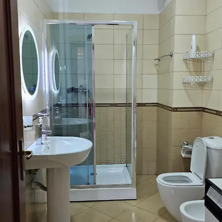 Xplore Xpress • One Bedroom Center Apartment *